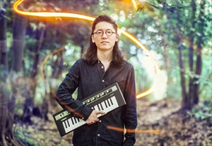 Kan Sano (カン サノ) 黒川 沙良(くろかわ さら)